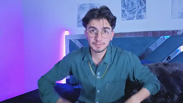 nerd perverse online show from September 10, 2025, 3:06 am