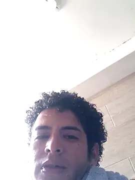 ThiagoFernandezChancay25 online show from September 18, 2025, 5:15 pm