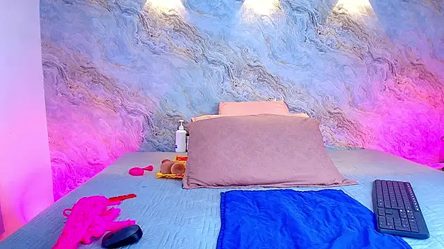 abbyrouss  online show from October 21, 2025, 3:07 am