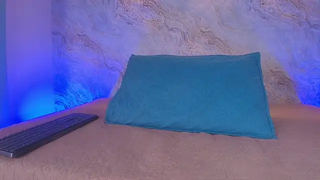 abbyrouss  online show from November 14, 2025, 3:05 am