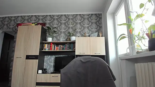 kellyxx34 online show from February 5, 2026, 8:52 am