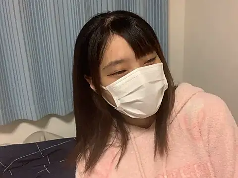 ituki 0415 online show from November 6, 2025, 4:19 pm