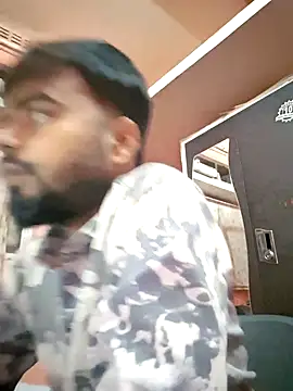 soniriyaa010101 online show from November 29, 2025, 8:50 am