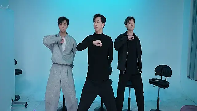 JL-sweetbaby1 online show from October 23, 2025, 12:15 pm