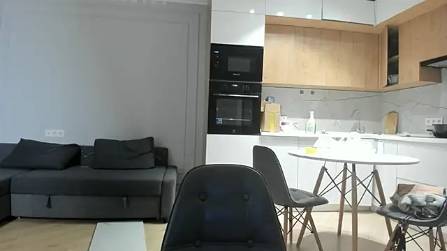 heexhia online show from December 21, 2025, 3:24 am