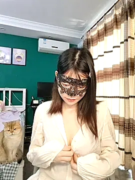 xuanxuanOo online show from October 10, 2025, 5:06 am