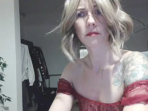 MadMadelin online show from September 22, 2025, 1:07 am