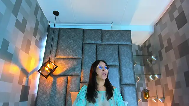 Jenni Zeller online show from October 14, 2025, 11:55 am