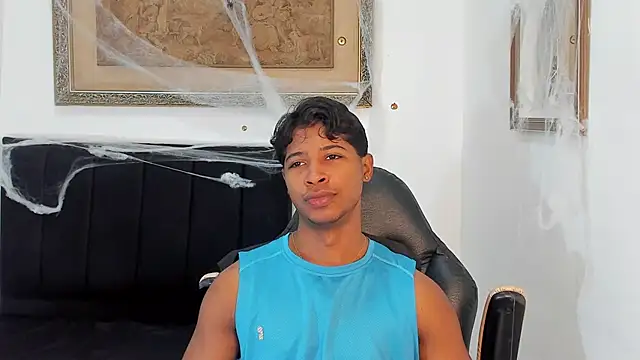 Snapshot of cassian_gold chatting on October 16, 2025, 7:04 pm cassian gold online show from October 16, 2025, 7:04 pm