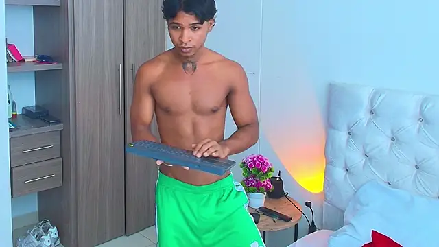 Snapshot of cassian_gold chatting on June 25, 2026, 6:45 pm cassian gold online show from June 25, 2026, 6:45 pm