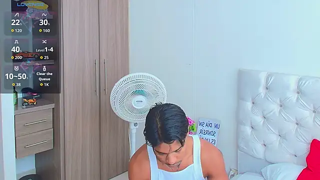Snapshot of cassian_gold chatting on July 26, 2026, 12:45 pm cassian gold online show from July 26, 2026, 12:45 pm