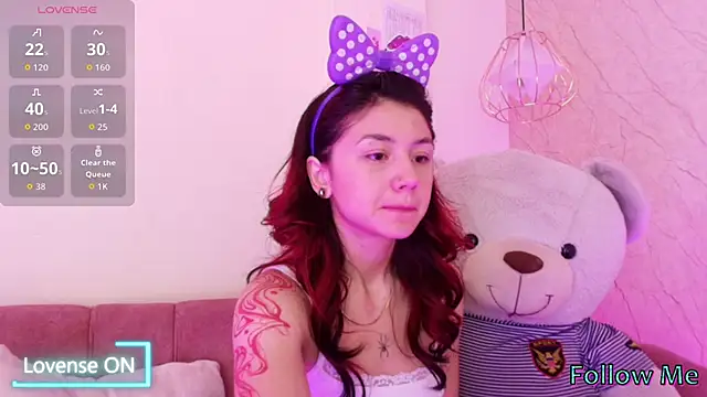 april bennett online show from September 24, 2025, 12:19 pm