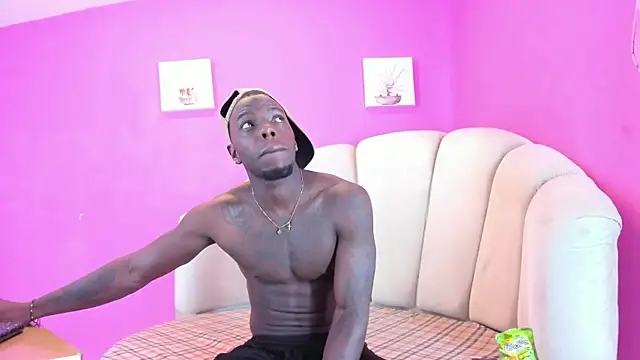 kingmaverickx online show from October 24, 2025, 12:01 pm