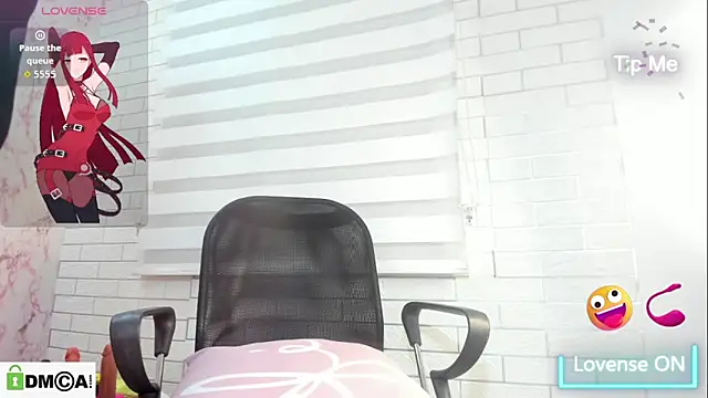 Caroline daring online show from January 17, 2026, 1:27 pm