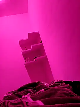 Chanderi19 online show from November 18, 2025, 5:39 pm