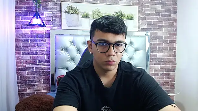 titanxero online show from October 1, 2025, 11:49 am