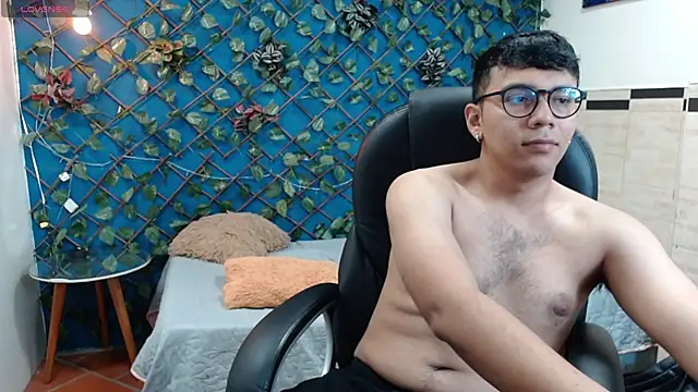 titanxero online show from October 5, 2025, 11:30 am