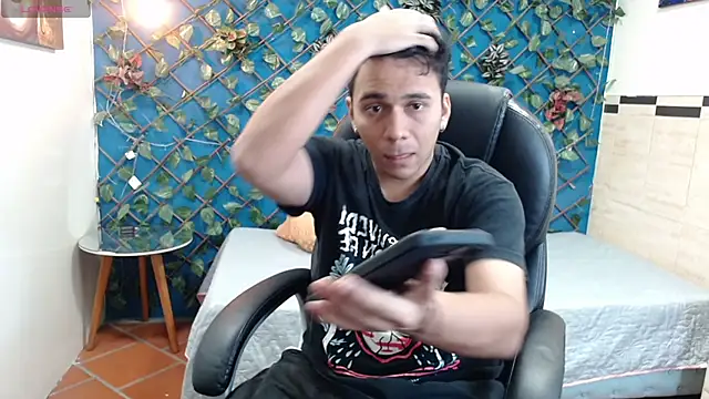 titanxero online show from October 17, 2025, 11:46 am