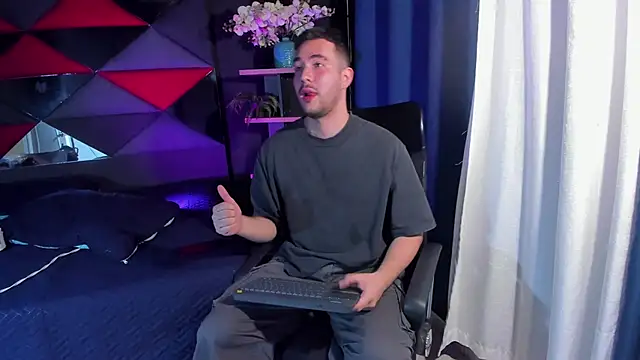 matti de lucaa online show from September 26, 2025, 5:39 pm