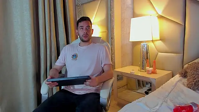 matti de lucaa online show from September 30, 2025, 5:29 pm