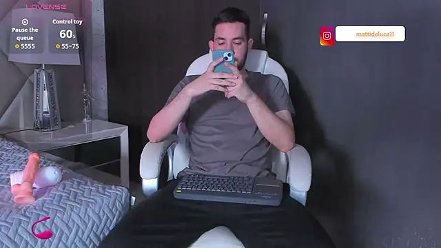 matti de lucaa online show from October 15, 2025, 5:35 pm