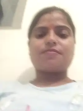 Hot-Pooja25 online show from September 19, 2025, 3:24 pm