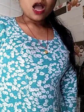 Hot-Pooja25 online show from February 9, 2026, 2:26 am