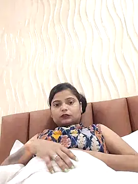 Snapshot of Hot-Pooja25 chatting on March 31, 2026, 12:38 pm Hot-Pooja25 online show from March 31, 2026, 12:38 pm