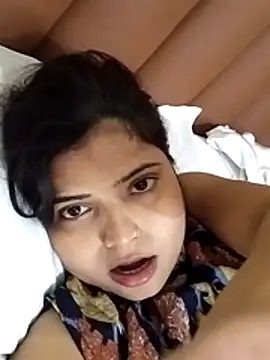 Snapshot of Hot-Pooja25 chatting on April 1, 2026, 7:20 am Hot-Pooja25 online show from April 1, 2026, 7:20 am