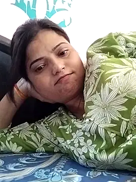 Snapshot of Hot-Pooja25 chatting on April 19, 2026, 3:17 am Hot-Pooja25 online show from April 19, 2026, 3:17 am