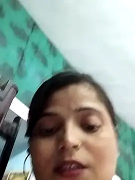 Snapshot of Hot-Pooja25 chatting on April 22, 2026, 3:24 pm Hot-Pooja25 online show from April 22, 2026, 3:24 pm