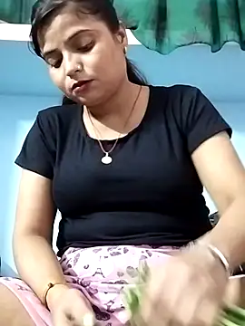 Snapshot of Hot-Pooja25 chatting on April 25, 2026, 1:41 pm Hot-Pooja25 online show from April 25, 2026, 1:41 pm