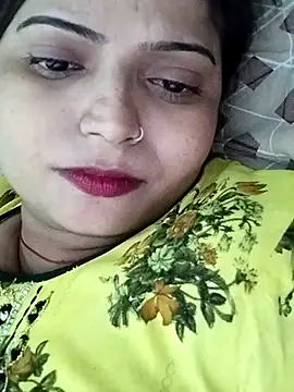 Snapshot of Hot-Pooja25 chatting on May 7, 2026, 4:23 pm Hot-Pooja25 online show from May 7, 2026, 4:23 pm