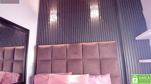 Sussy Vixen online show from March 3, 2026, 3:56 am