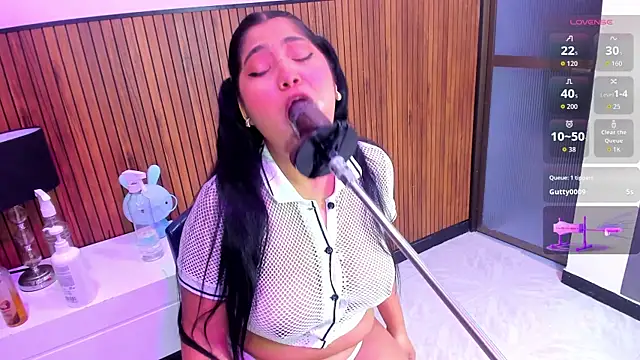 Snapshot of mysticlatina1 chatting on October 17, 2025, 12:08 pm mysticlatina1 online show from October 17, 2025, 12:08 pm