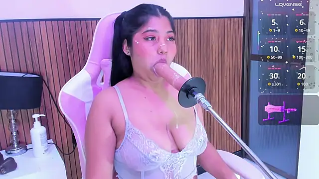 Snapshot of mysticlatina1 chatting on November 4, 2025, 12:04 pm mysticlatina1 online show from November 4, 2025, 12:04 pm