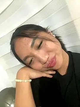 Snapshot of cassie_cakes chatting on September 14, 2025, 5:56 pm cassie cakes online show from September 14, 2025, 5:56 pm