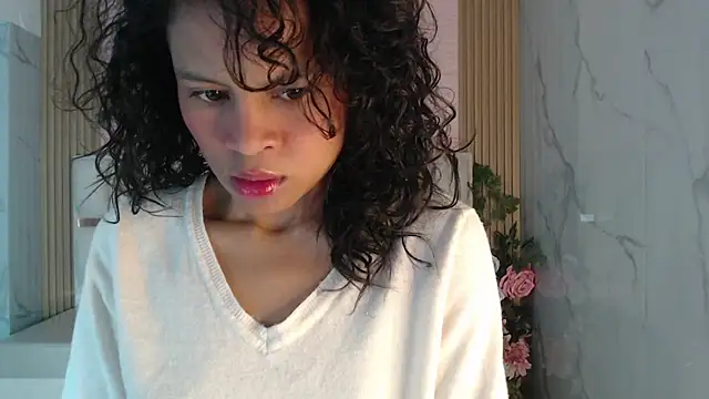 catalina5 s online show from March 26, 2026, 3:12 am