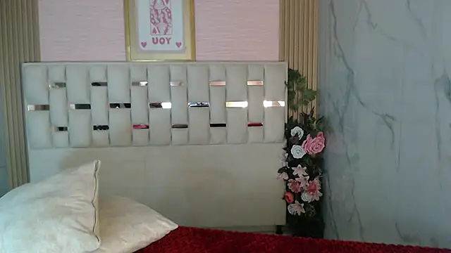 catalina5 s online show from March 27, 2026, 8:26 am