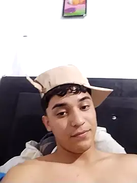 Austin Cardieff  online show from November 11, 2025, 7:58 pm