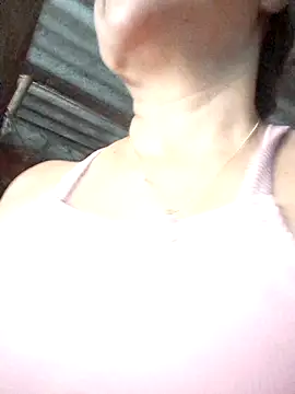 Lucerito-Hot online show from November 14, 2025, 12:04 pm