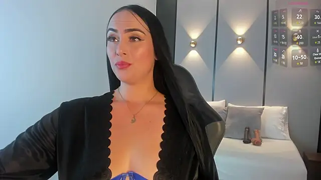 Snapshot of ashly_moonn chatting on February 25, 2026, 12:37 pm ashly moonn online show from February 25, 2026, 12:37 pm