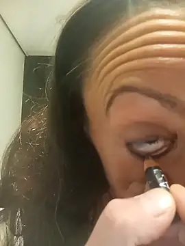 Astrid3 online show from September 29, 2025, 10:14 pm