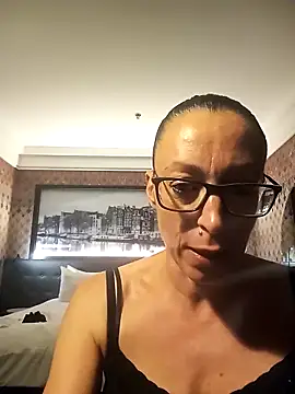 Astrid3 online show from September 30, 2025, 8:58 pm