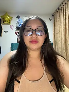 Snapshot of Whiitney_Bloom chatting on September 16, 2025, 3:40 am Whiitney Bloom online show from September 16, 2025, 3:40 am