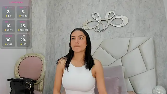 Skylerwhite02 online show from September 25, 2025, 7:50 pm