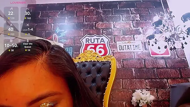 ClaraLara online show from October 4, 2025, 12:03 pm