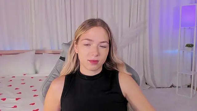 Susan Mimi online show from October 5, 2025, 2:43 am