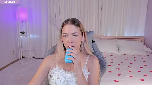 Susan Mimi online show from October 16, 2025, 3:29 am