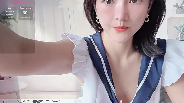 Snapshot of Crystal_168 chatting on October 20, 2025, 12:33 am Crystal 168 online show from October 20, 2025, 12:33 am